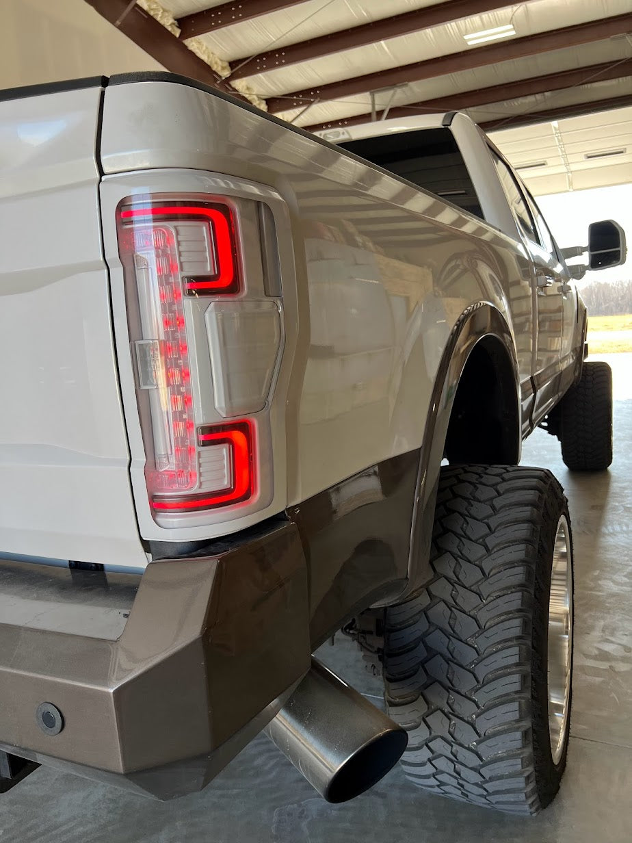 2017-19 FORD SUPER DUTY C BAR TAIL LIGHTS