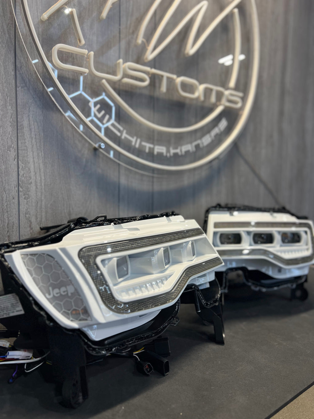 2014-2022 JEEP GRAND CHEROKEE MORIMOTO XB LED HEADLIGHTS